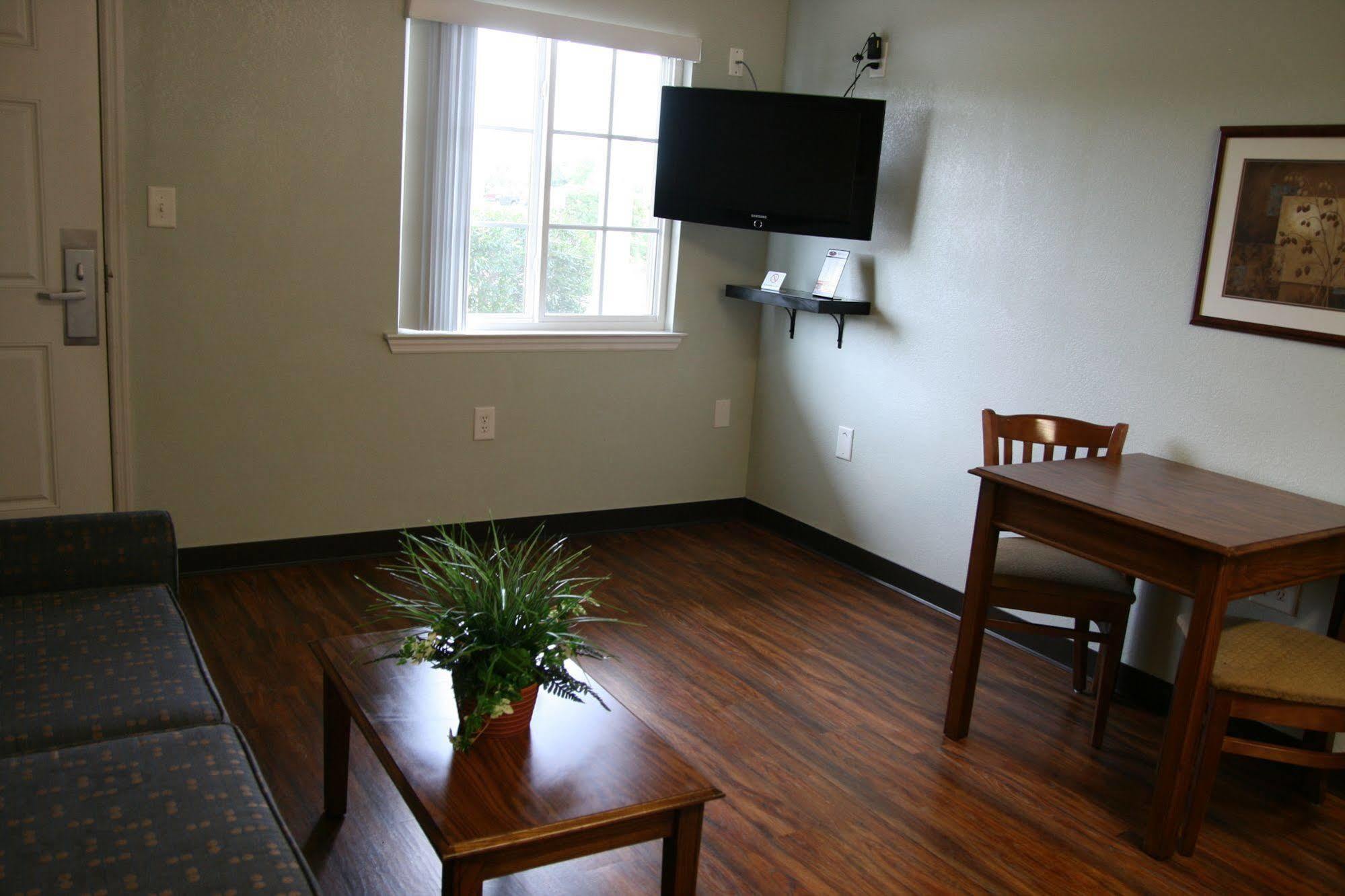 Affordable Suites Jacksonville Exterior foto